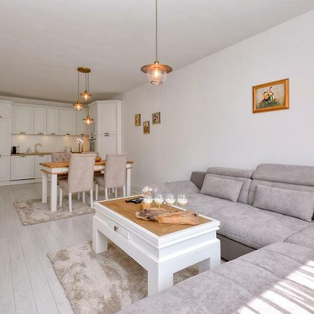 Apartment Grand Karavel Centre Βάρνα Εξωτερικό φωτογραφία
