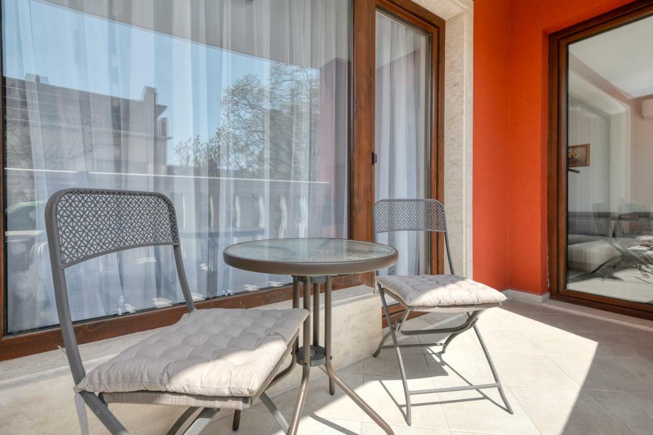 Apartment Grand Karavel Centre Βάρνα Εξωτερικό φωτογραφία